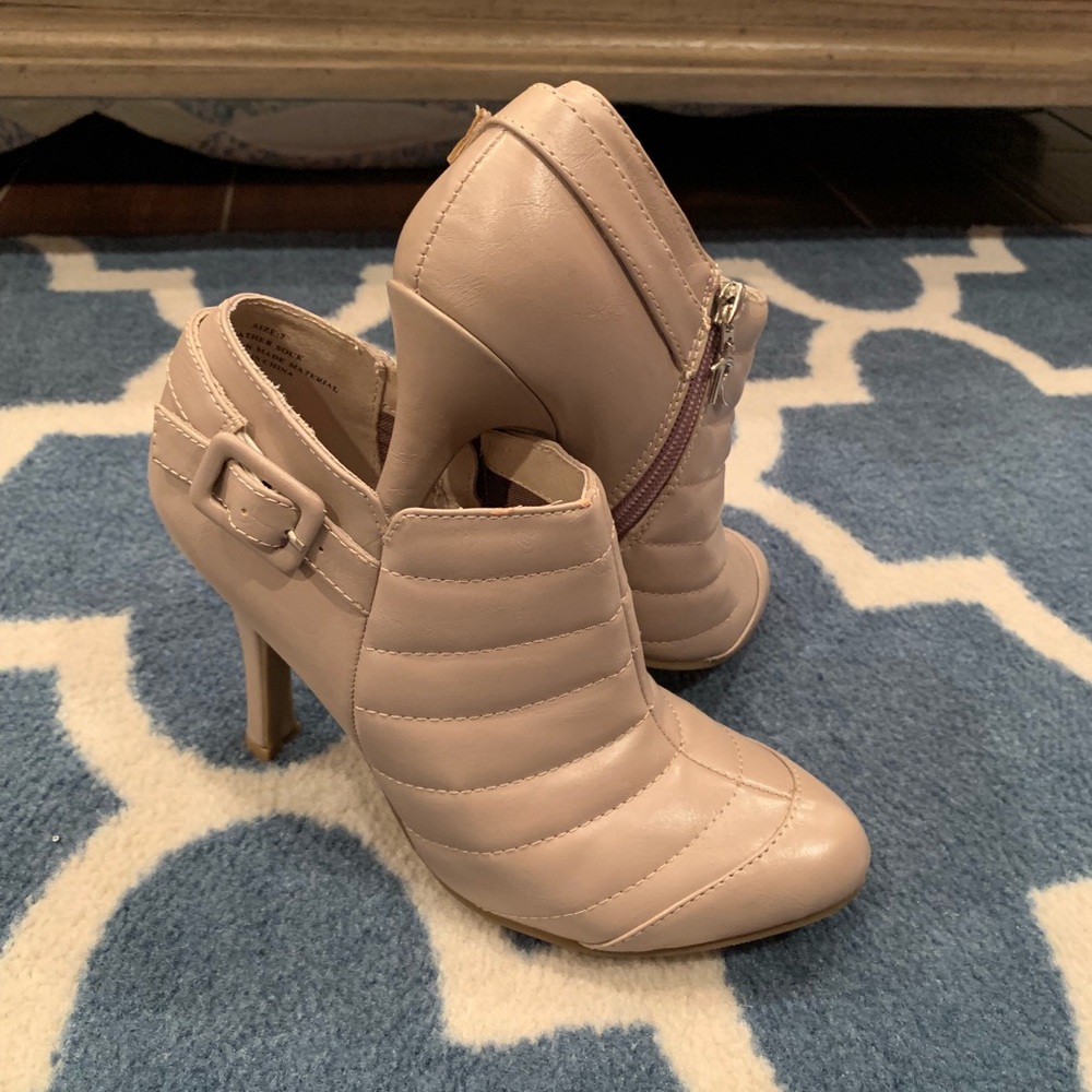 Tan heeled booties